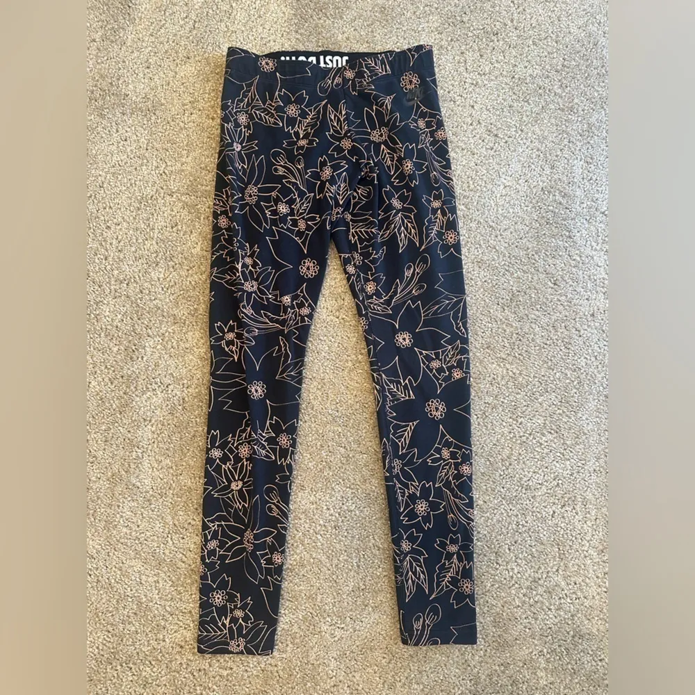 Nike Pro Hawaiian Floral Leggings Medium - Image 3