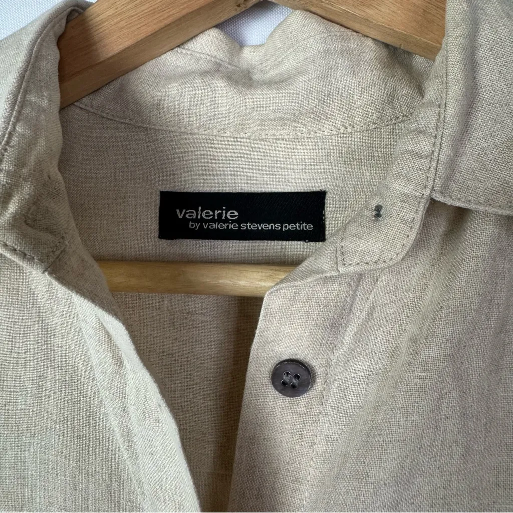 Valerie by Valerie Stevens Petite Beige Linen Roll Sleeve Button Down Top SP - Image 4