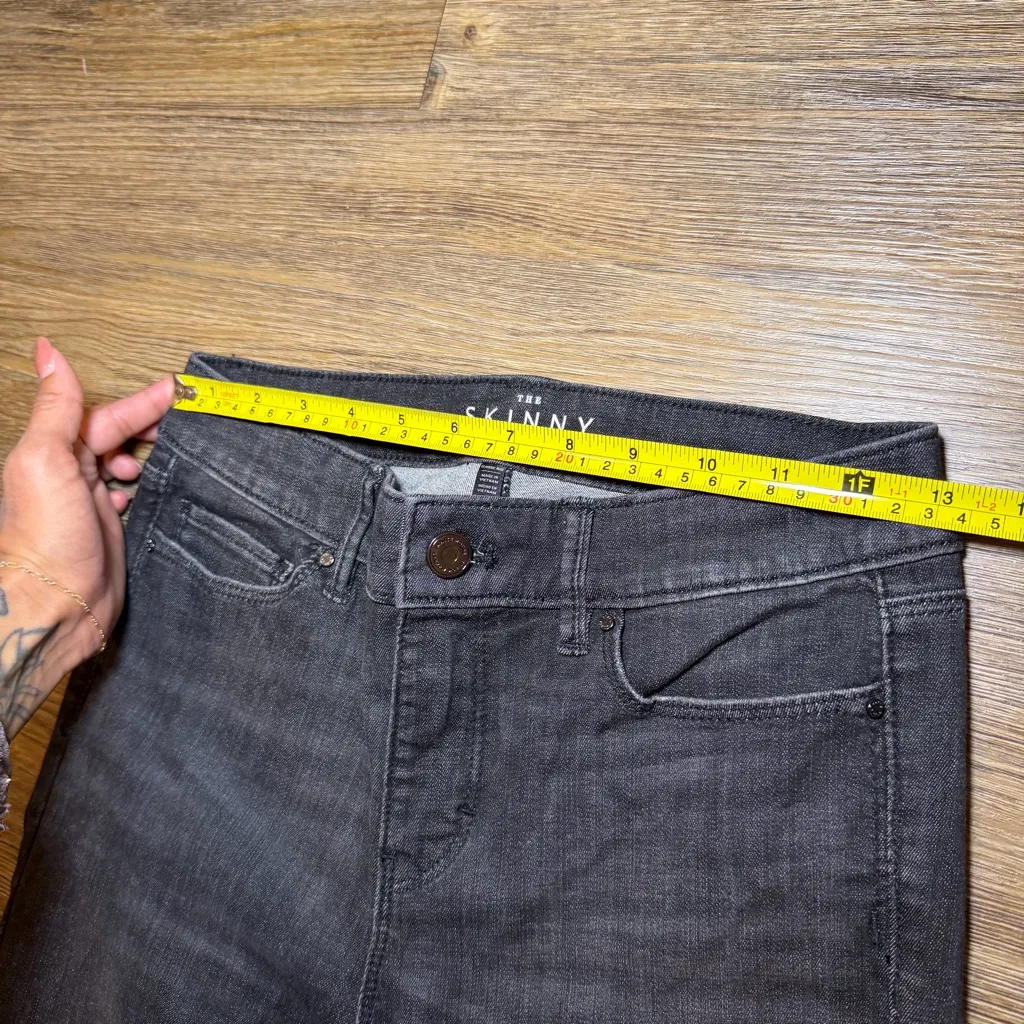 White House Black Market Charcoal Black Skinny Ankle Jeans with Lace Hem Size 0 - Image 6