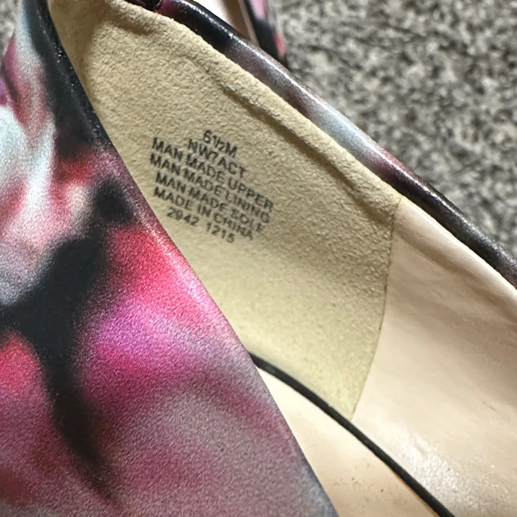 Nine West Black and Pink Floral Pointed Heels - Image 4