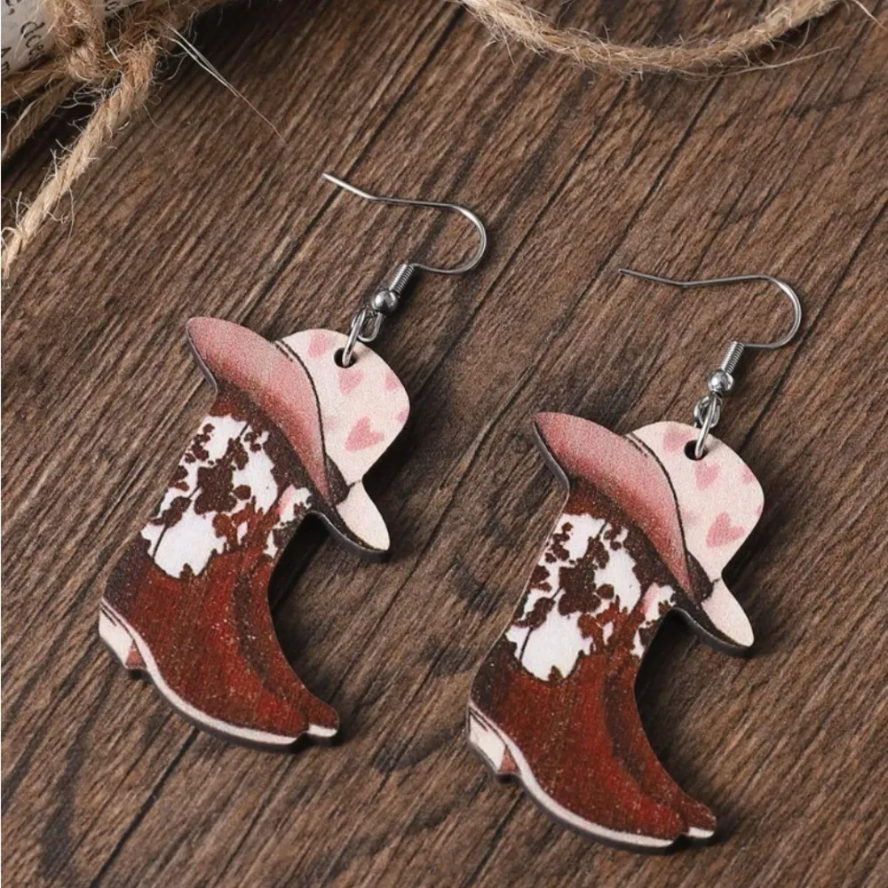 Cowgirl 🤠 boot earrings - Image 2