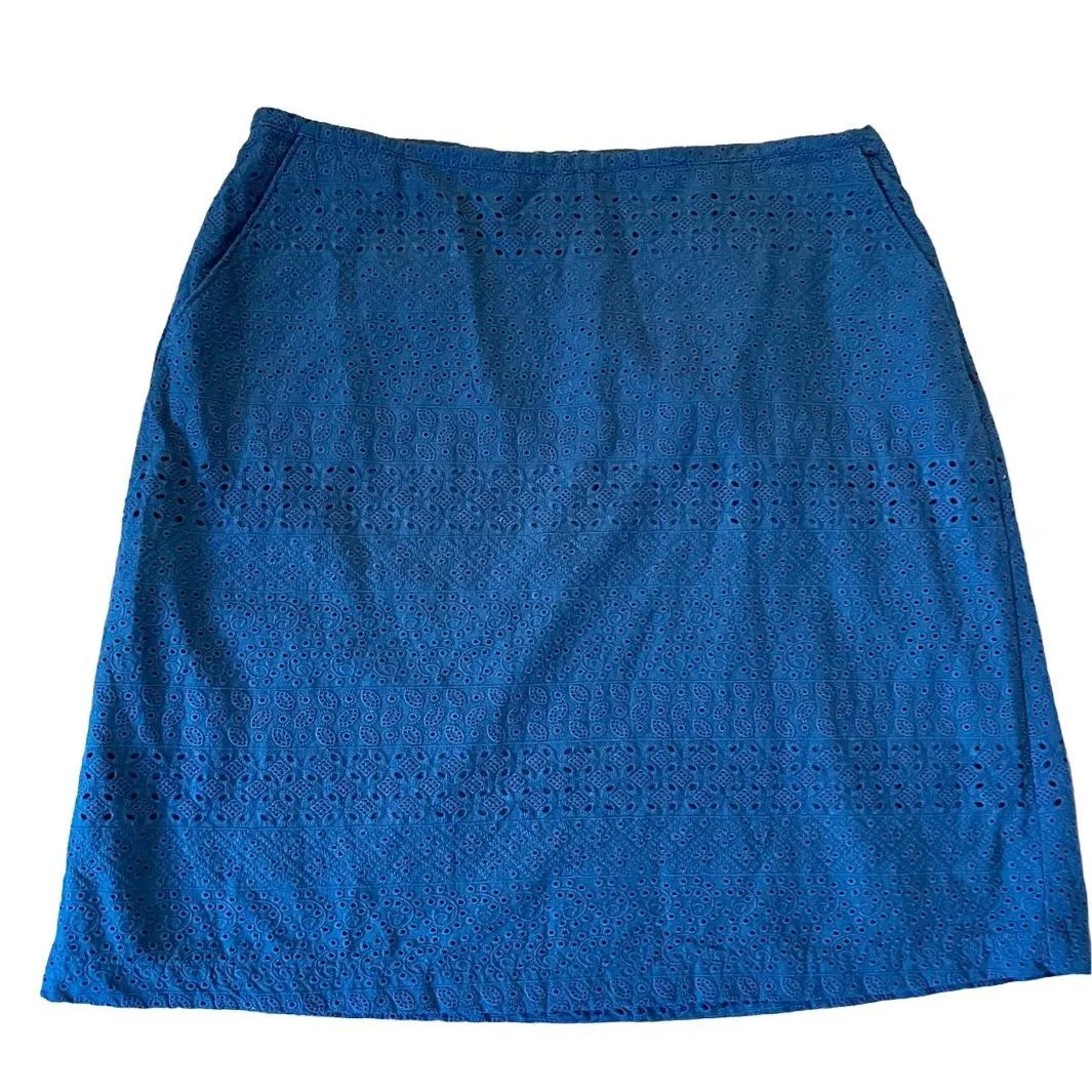 L.l. Bean navy eyelet skirt size 12 Blue - Image 2