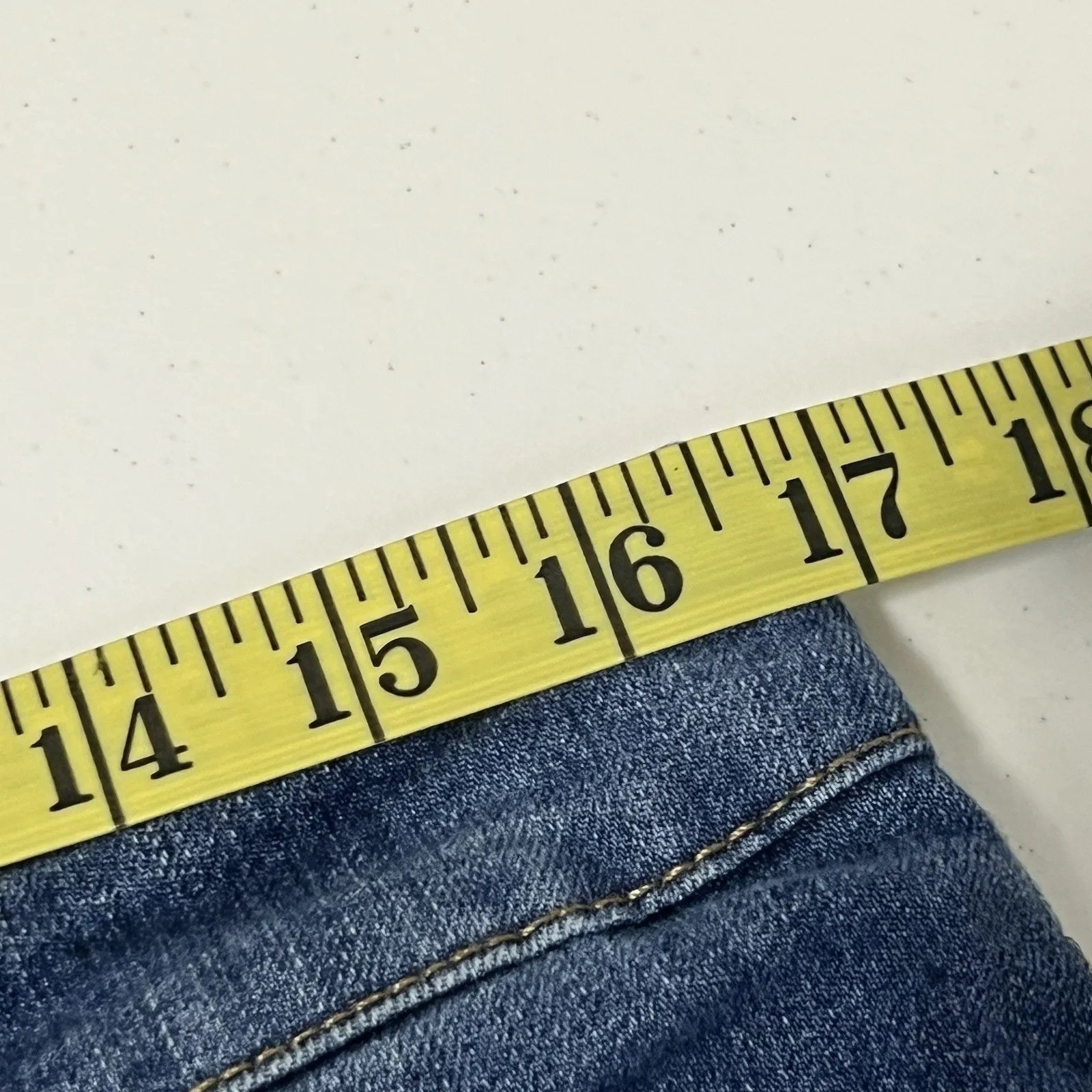 Bandolino Women’s Bootcut Medium Wash Size 14 Missy High Rise Bootcut Jeans EUC - Image 4