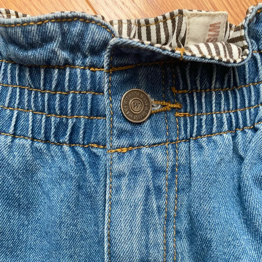 Wishlist  / Jeans Denim Jean Shorts Size Medium - Image 3
