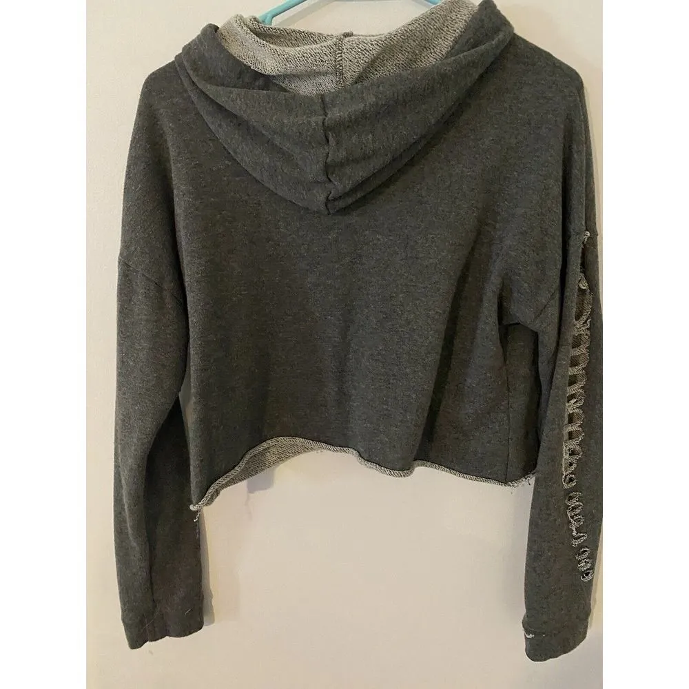 Rue21 Gray Cropped Long Sleeve With Rips. XS Yoga Workout Running Grunge - Image 4