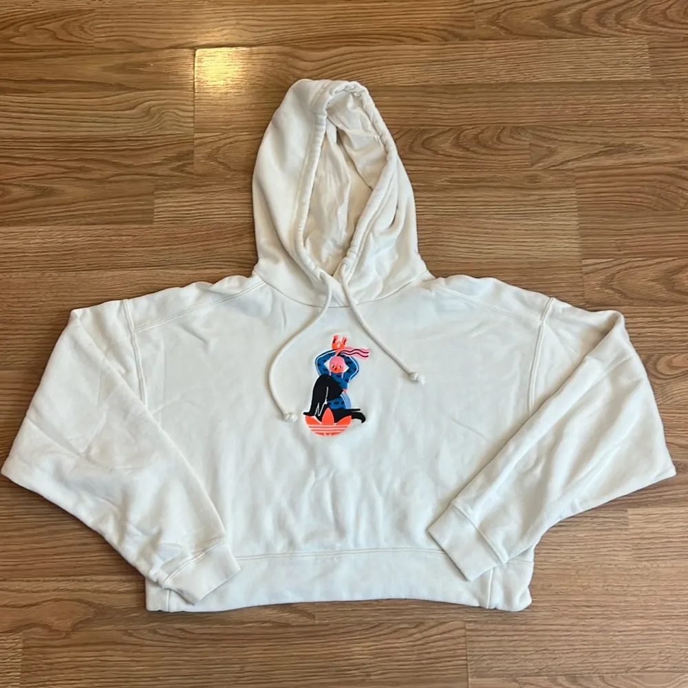 Adidas Adicolor Essentials x Egle Womens No-Dye Organic Crop Hoodie - Image 3