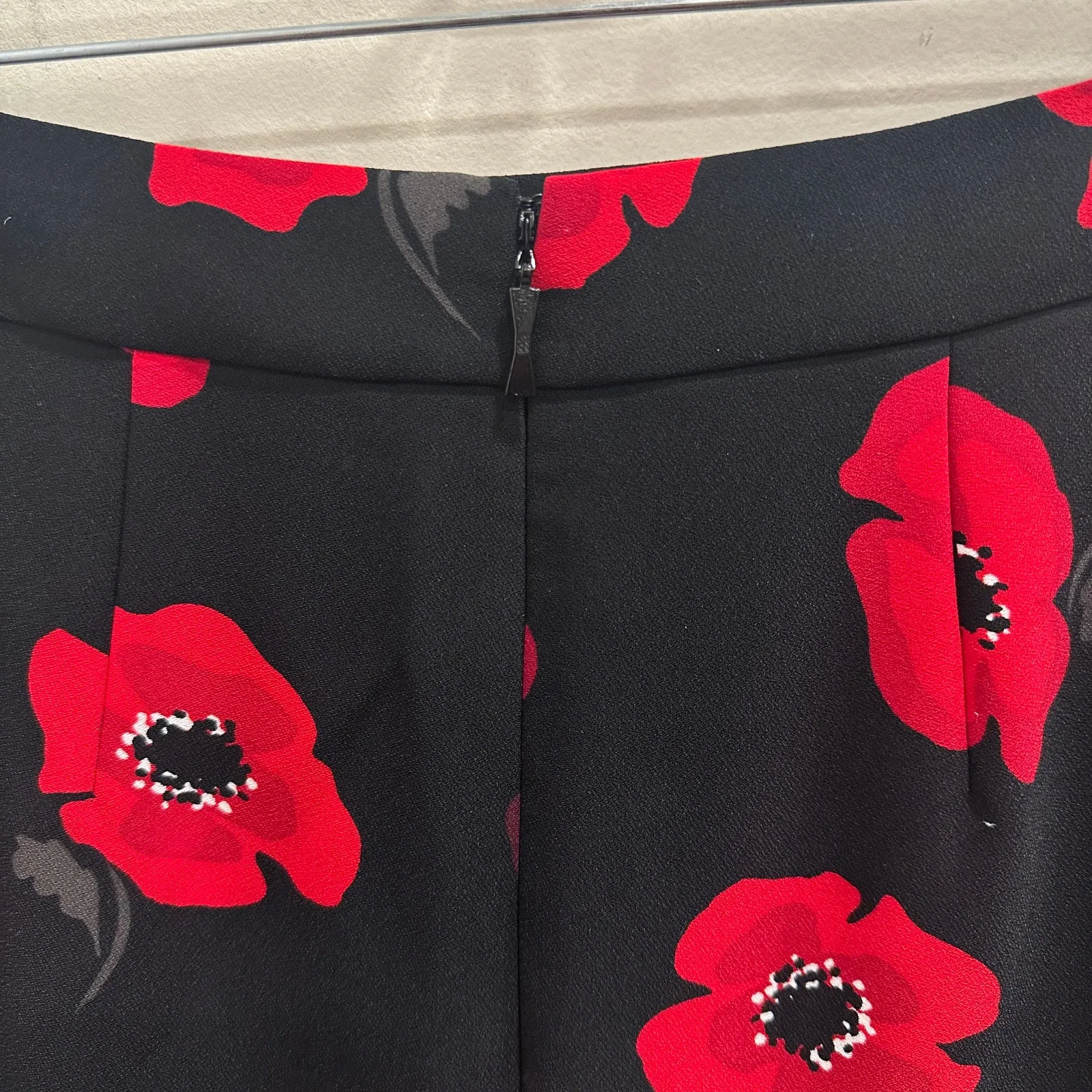 Kate Spade Red Black Poppy Print Ruffle Flounce Hem Crepe Mini Skirt Sz 0 Preppy - Image 5
