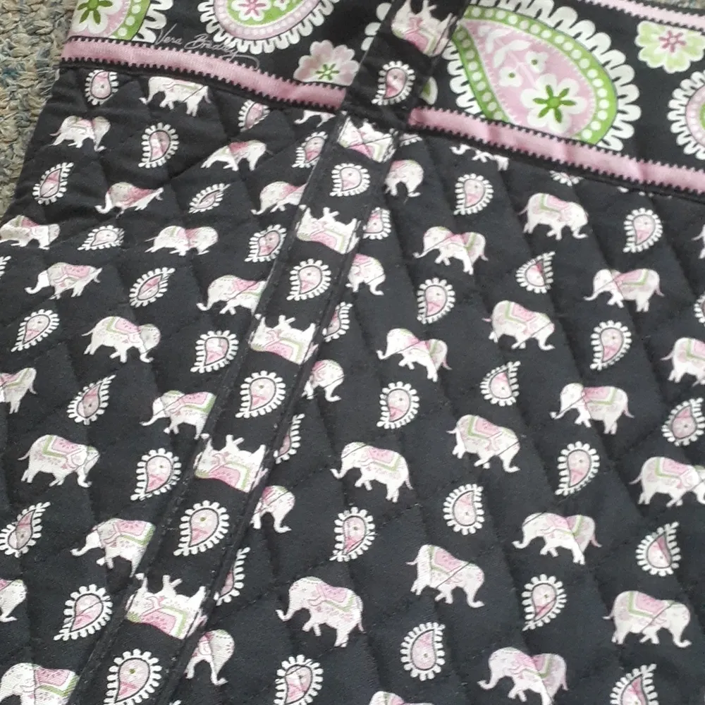 Vera Bradley Black Quilted Shoulder Bag with Pink Elephant Print - Image 2