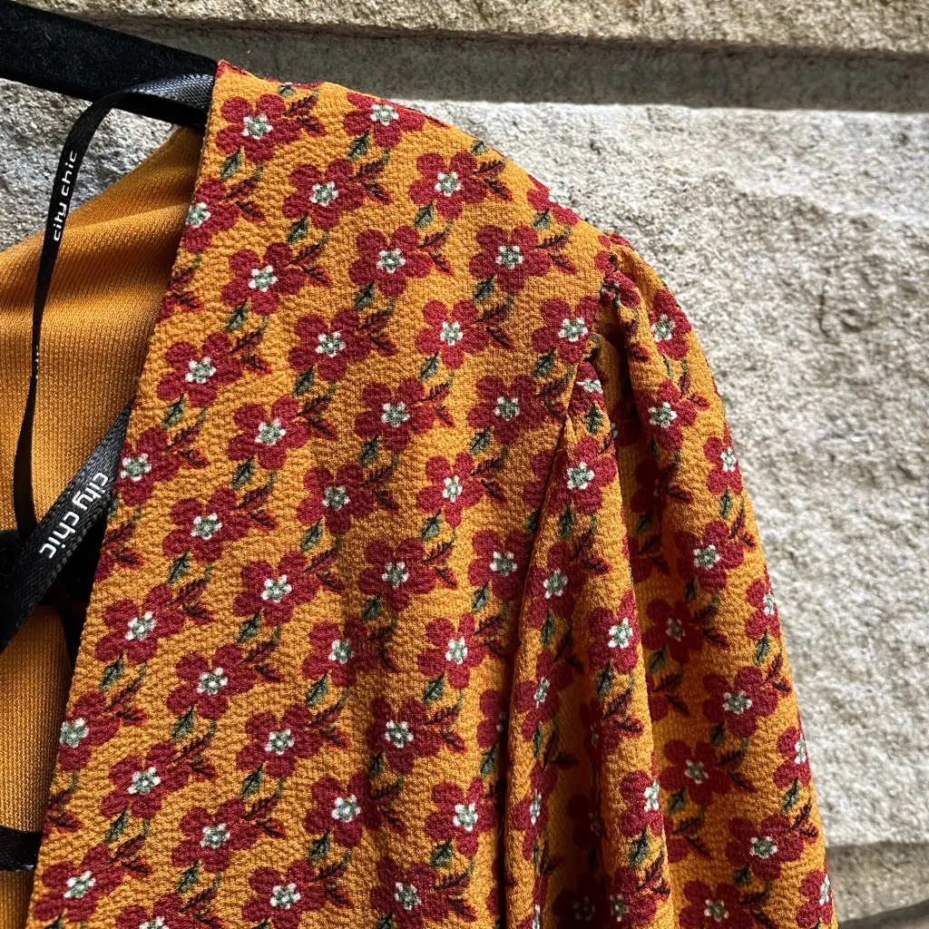 City Chic CCX Retro Chic Floral Belted Dress Mustard Printed Size 14 xs - Image 4