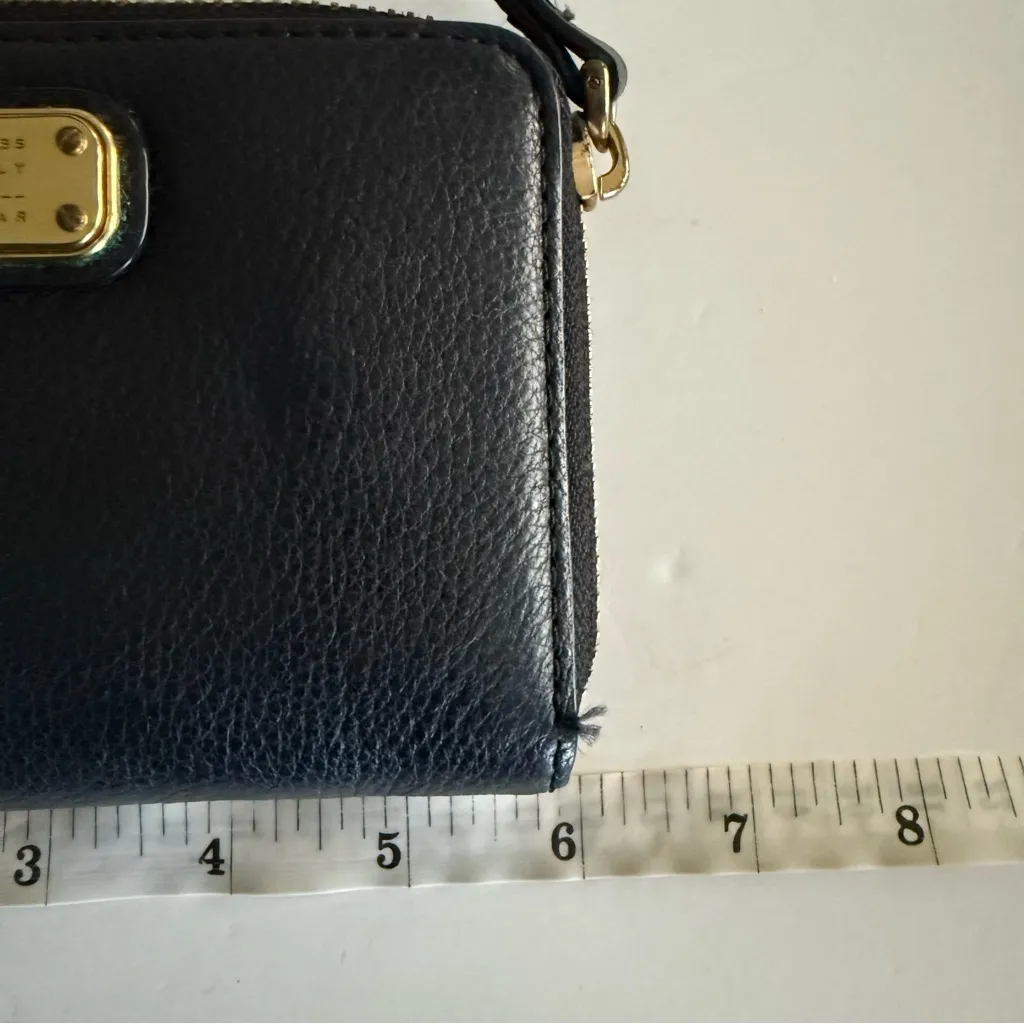 Marc by Marc Jacobs Black Classic Q Wingman Wristlet Wallet - Image 9