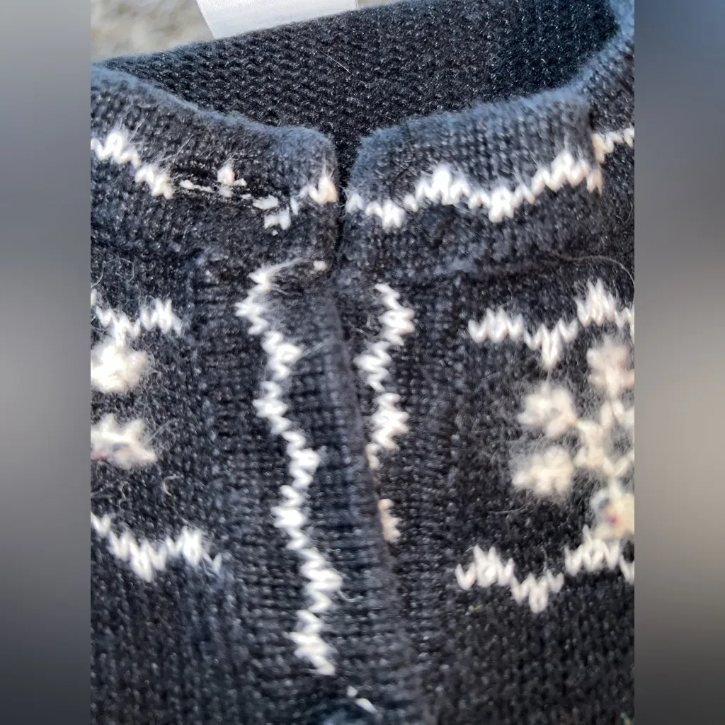 Super Cute Vintage 90s Nutcracker Ramie Cotton Cardigan Sweater! Black Size M - Image 8