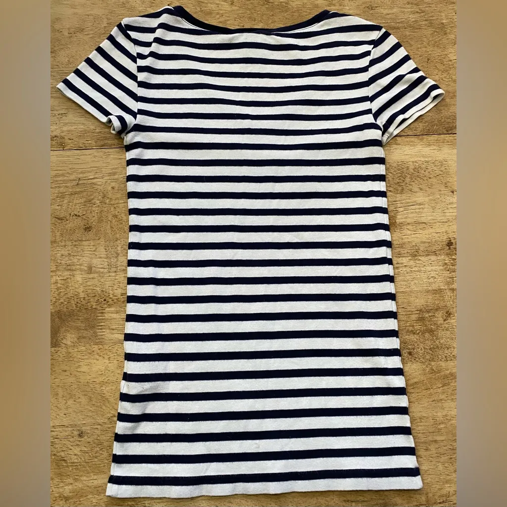 Ralph Lauren Sport Women’s Sz Small‎ V Neck Navy/White Stripe Short Sleeve Tee - Image 3