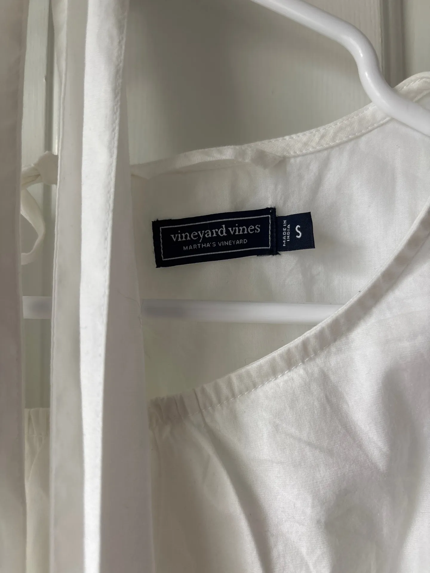 Vineyard Vines Dress - Image 3