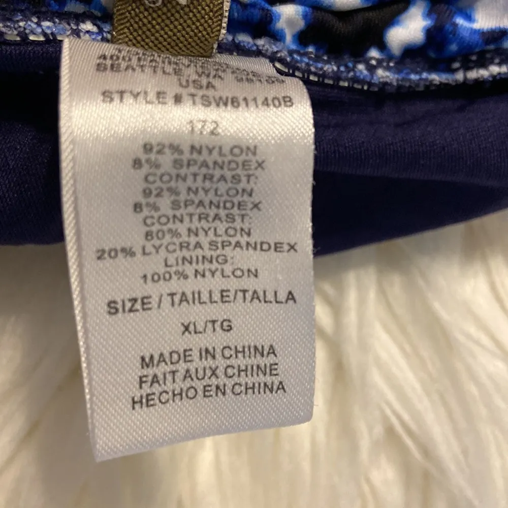 Tommy Bahama Swim two pieces top is size M and bottoms size XL excellent cond - Image 11