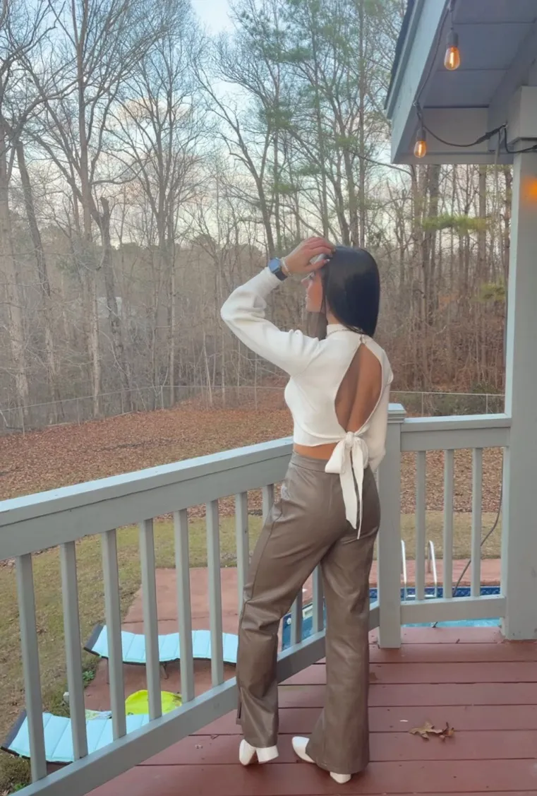 Cropped Sweater White - Image 2