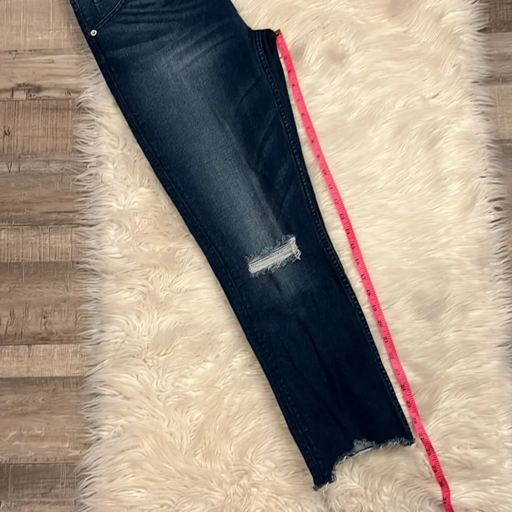 NWOT Hudson Collin flap skinny crop jeans distressed chewed hem 31 - Image 10