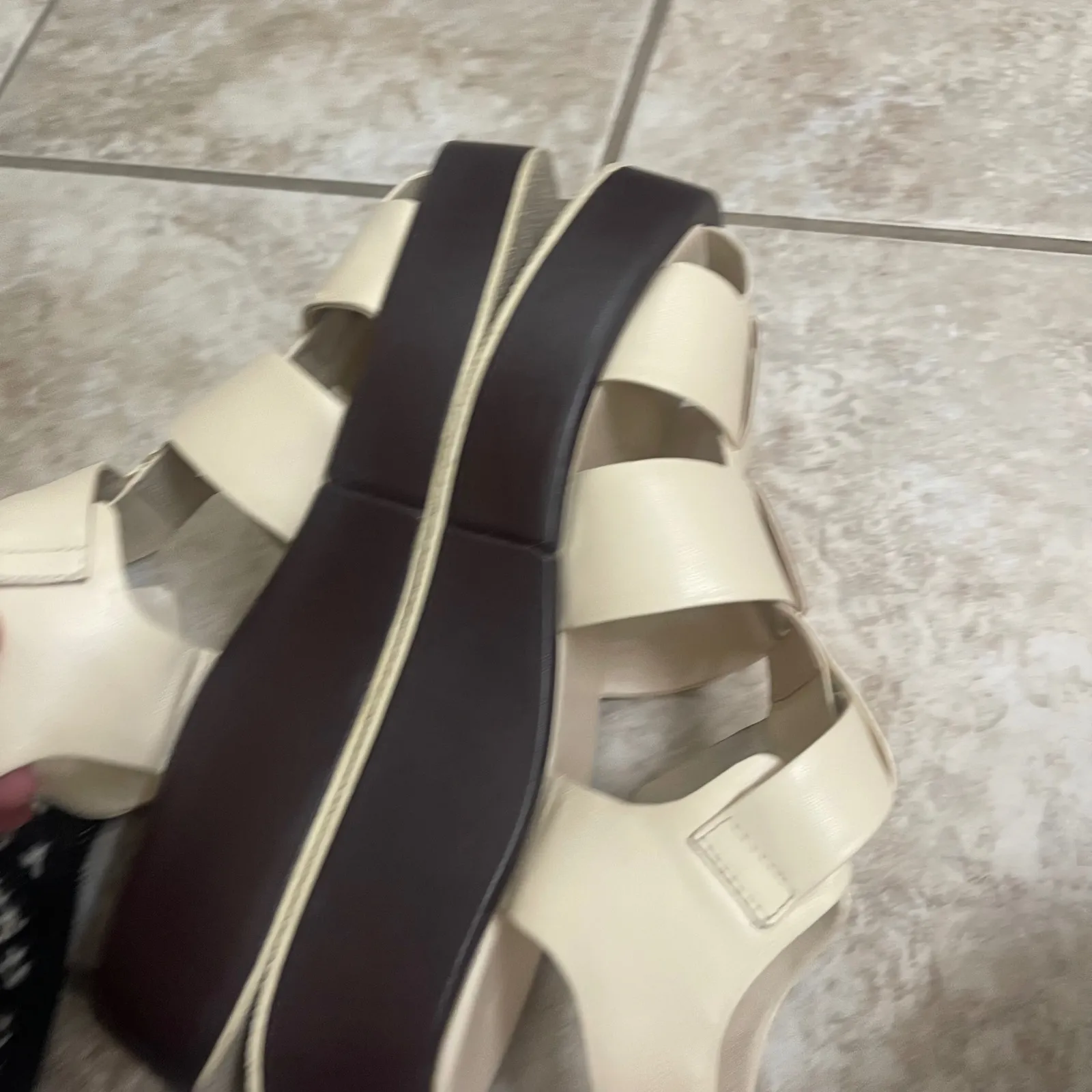 PILCRO Platform Fisherman Sandals - Image 12