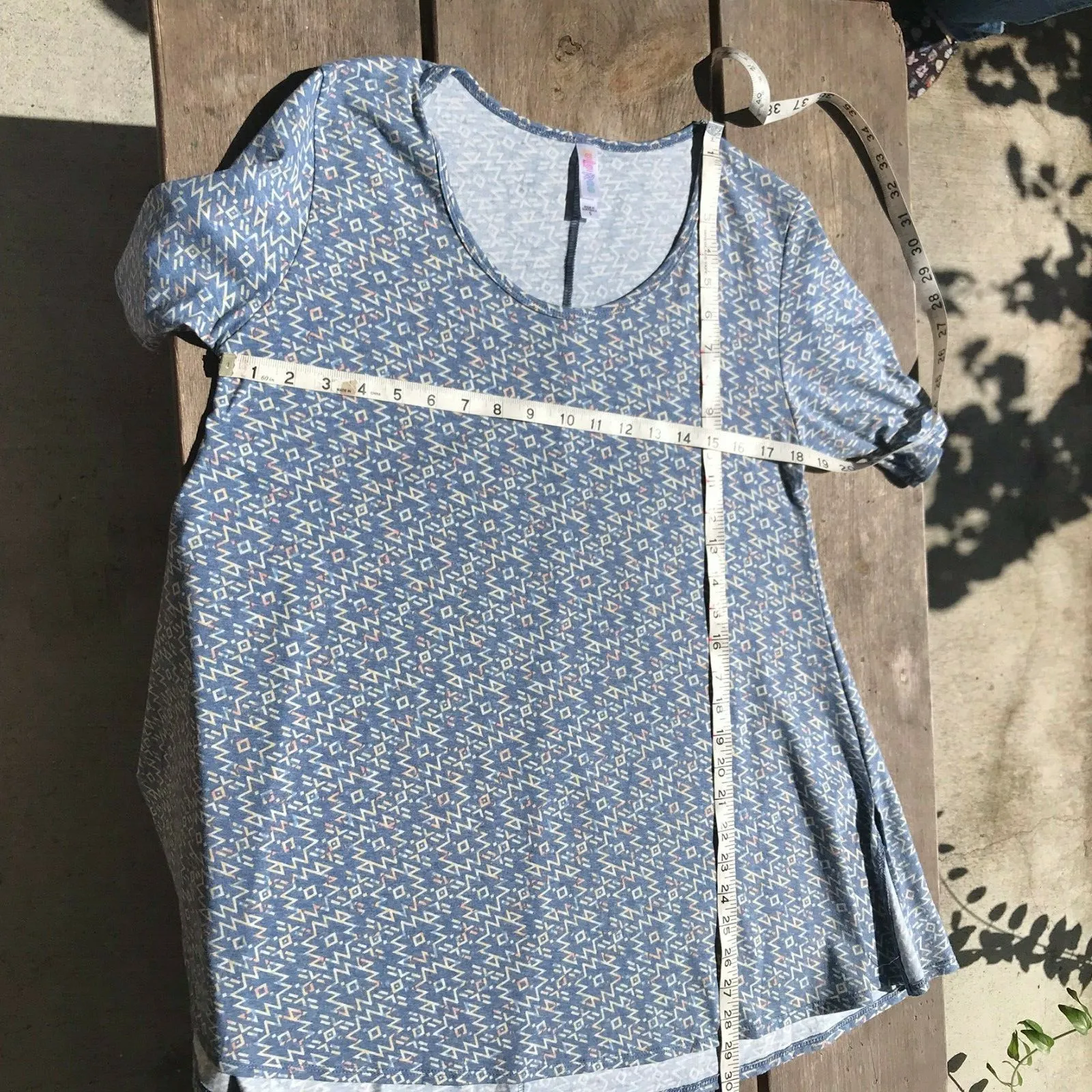 LuLaRoe Womens Top Sz Small Perfect T‎ Blue Tan Tribal Aztec Southwest Print NEW - Image 5