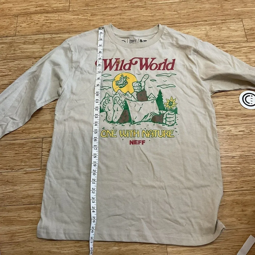 Neff Wild World Tan Beige One with Nature Women’s Long Sleeve Size Small New - Image 5