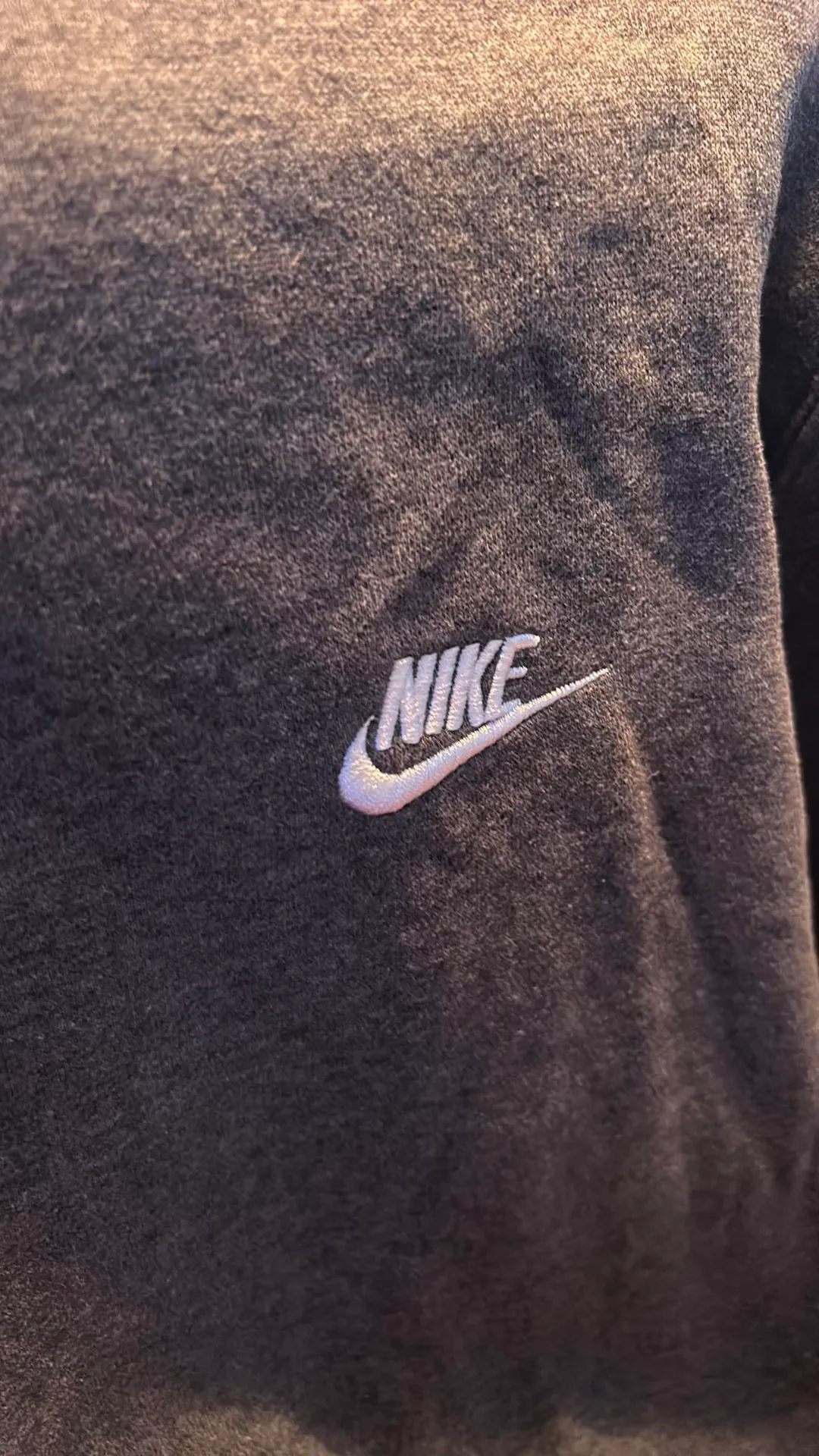 grey  crewneck - Image 4