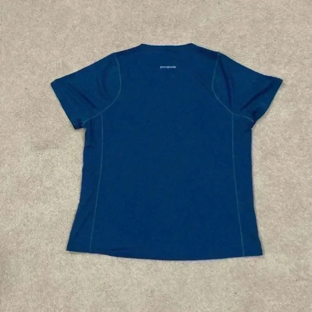 Patagonia Women's Short-Sleeved Fore Runner Shirt in size xl - Image 2