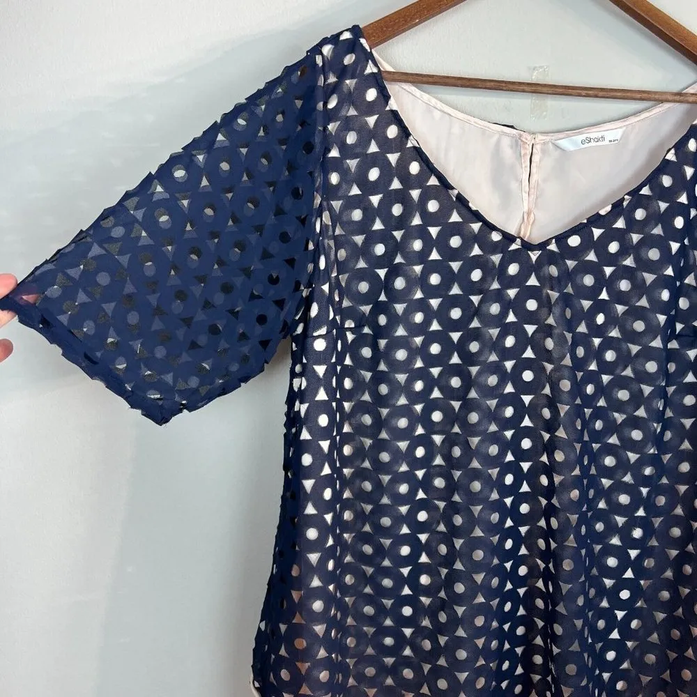 Eshakti Blouse Top 3X 24W Navy Blue Beige Geometric Short Sleeve V-Neck High Low - Image 3