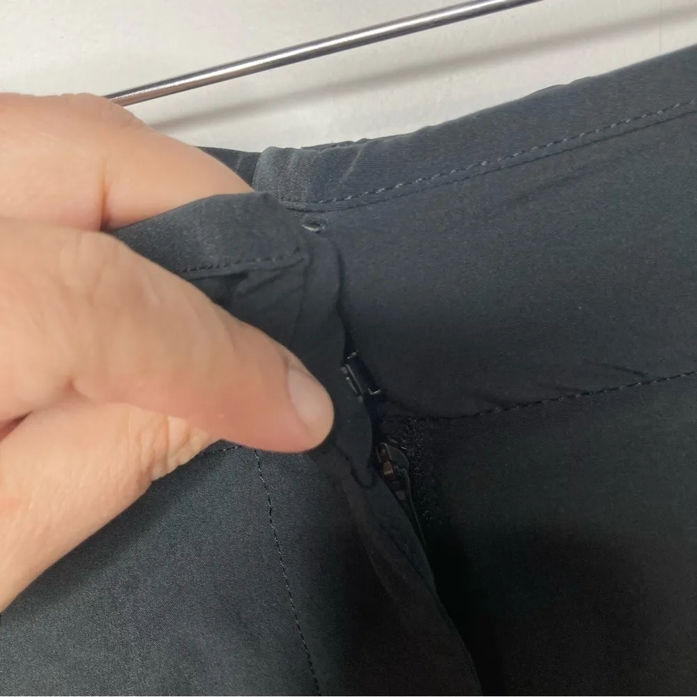 Nike golf Shorts all black size small‎ - Image 2