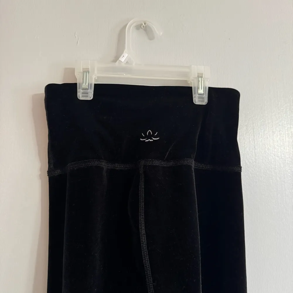 Beyond Yoga Velvet Legging in Black Size XS - Image 7