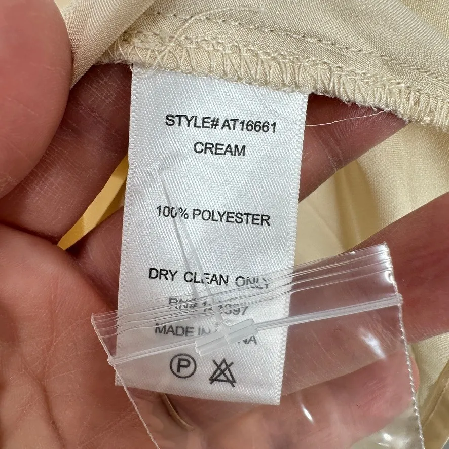 ASTR THE LABEL Cream Silk Satin Button Down Shirt Blouse Shoulder Pad Top XS NWT - Image 11