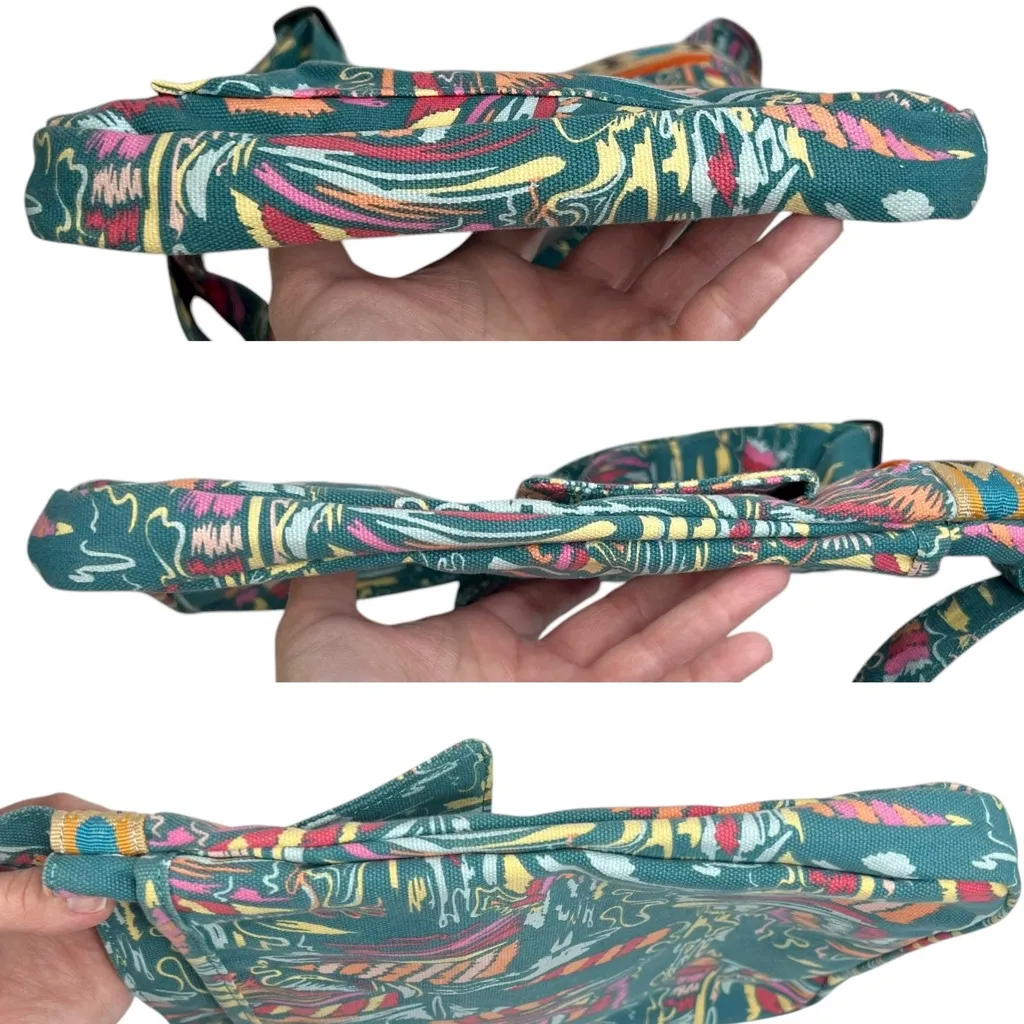 Kavu Keeper Cotton Canvas Crossbody Bag Purse in Sail Dreams Pattern - Image 13