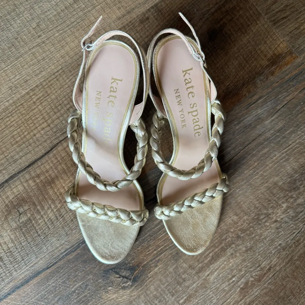 KATE SPADE NEW YORK Saffron Gold Heeled Sandals - Image 3