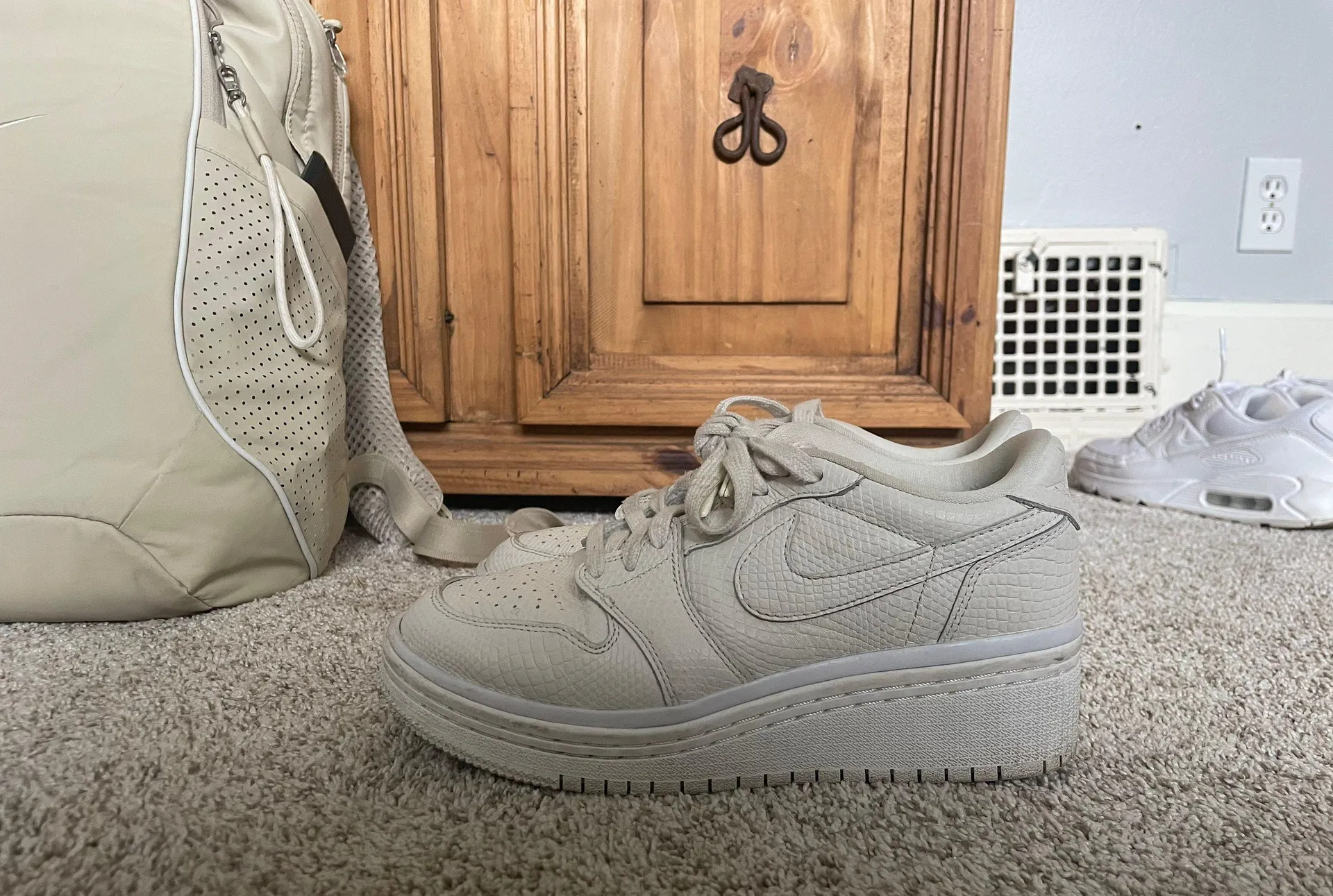 Air Jordans 1 Lifted - Image 2