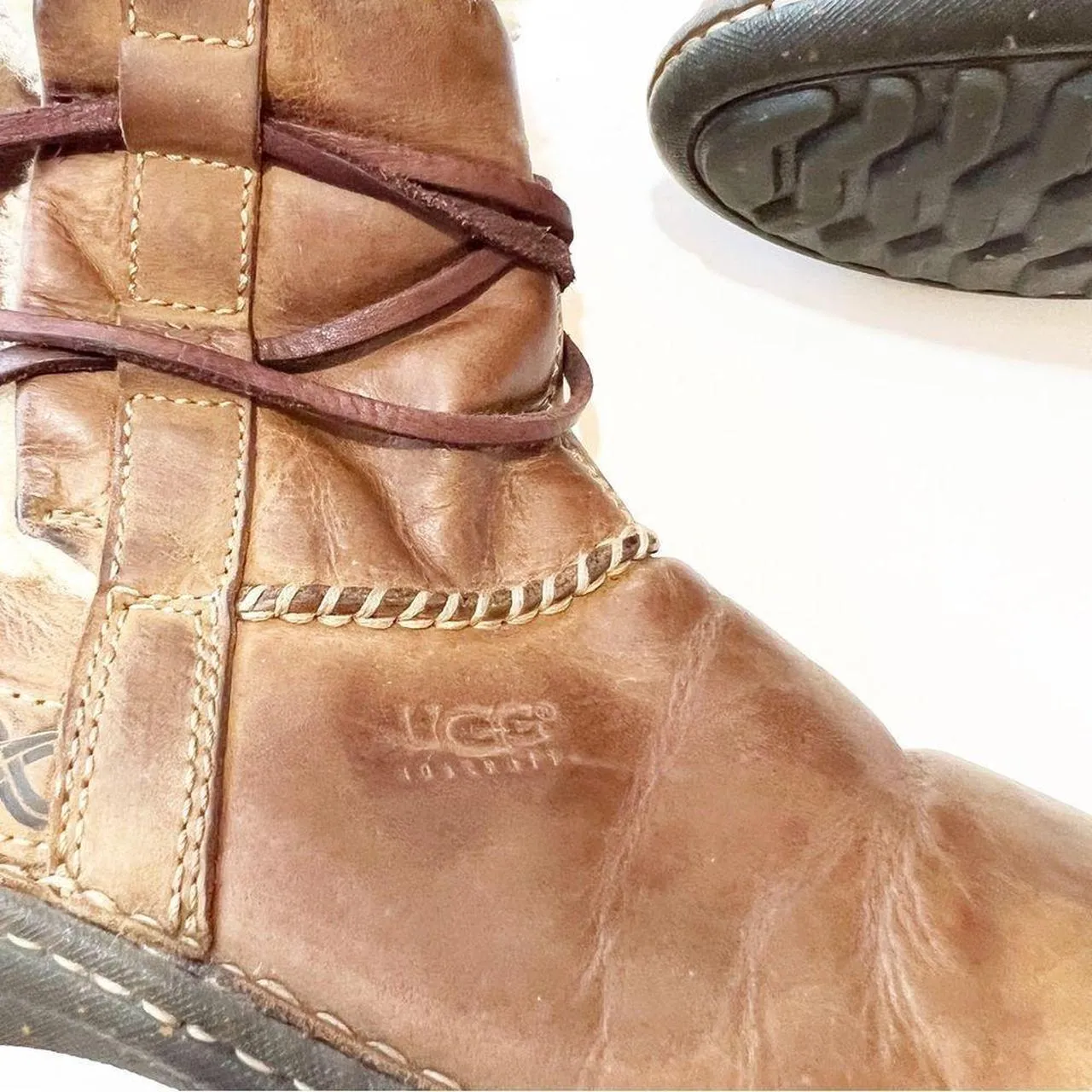 Ugg Brown Leather Cove Boots - Image 7