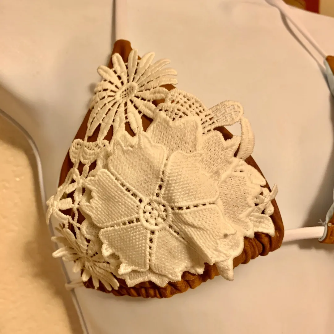 Crotchet Flower Bikini - Image 4