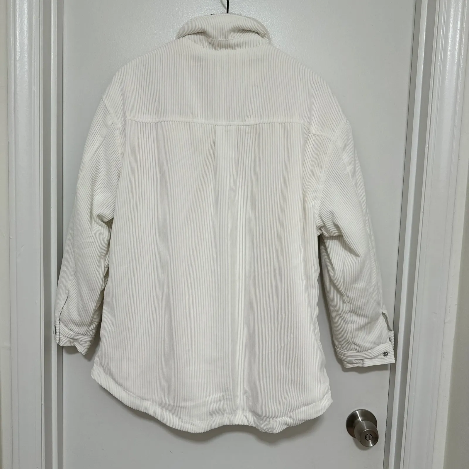 26 INTERNATIONAL | White Corduroy Outdoor Sherpa Lined Shacket Jacket, Size L Size L - Image 2