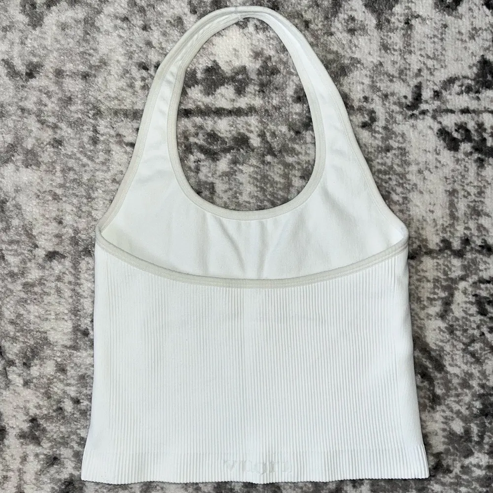 Vuori Simplicity Halter - Image 2