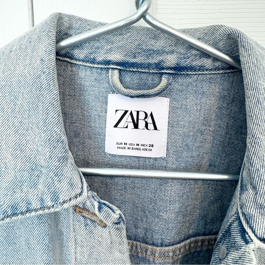 NWOT Zara Light Blue Denim Cropped Jacket MEDIUM - Image 2