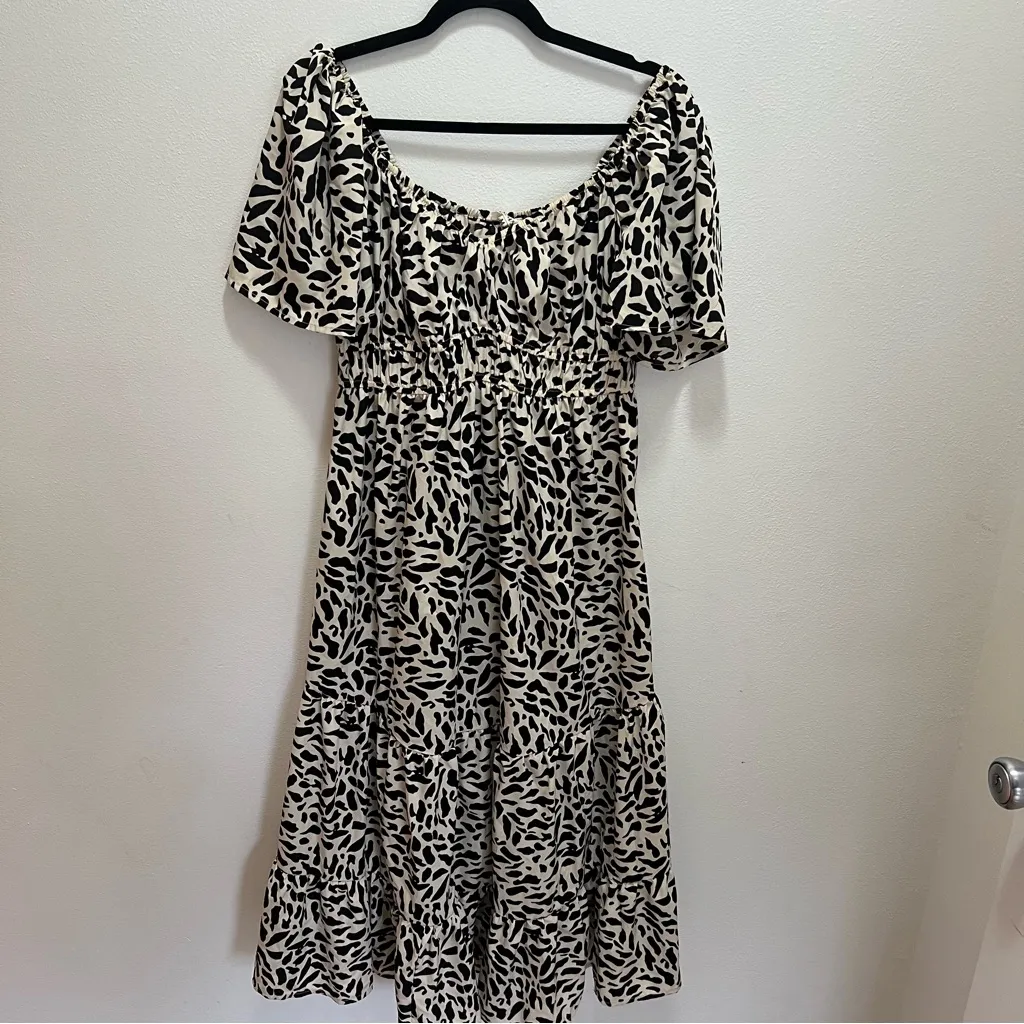 Blush Black & Cream animal print Maxi Dress V neck elastic waist shorts sleeves - Image 5