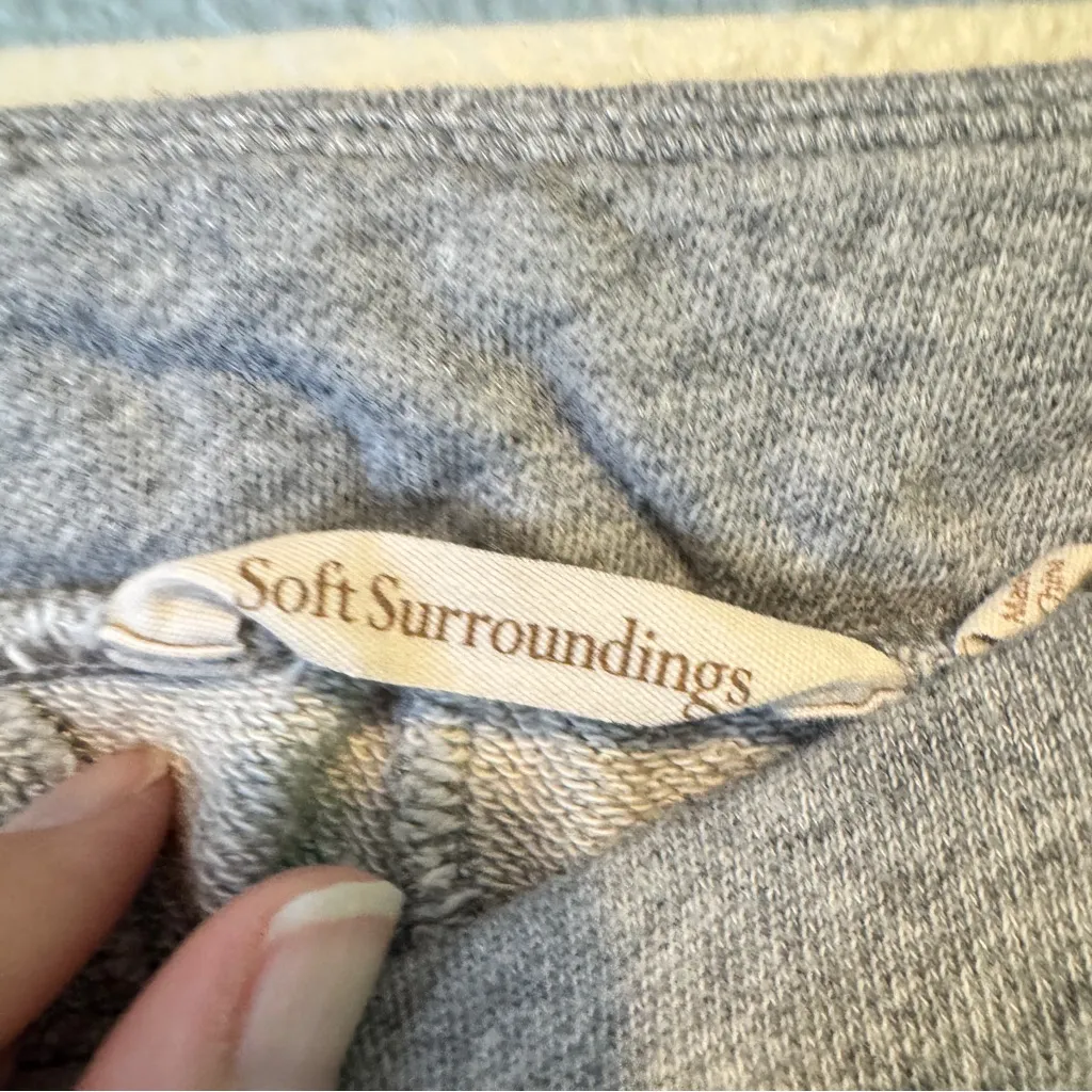 Soft Surroundings Grey Cropped Wide Leg Sweatpants Womens S Casual Summer Pants - Image 3