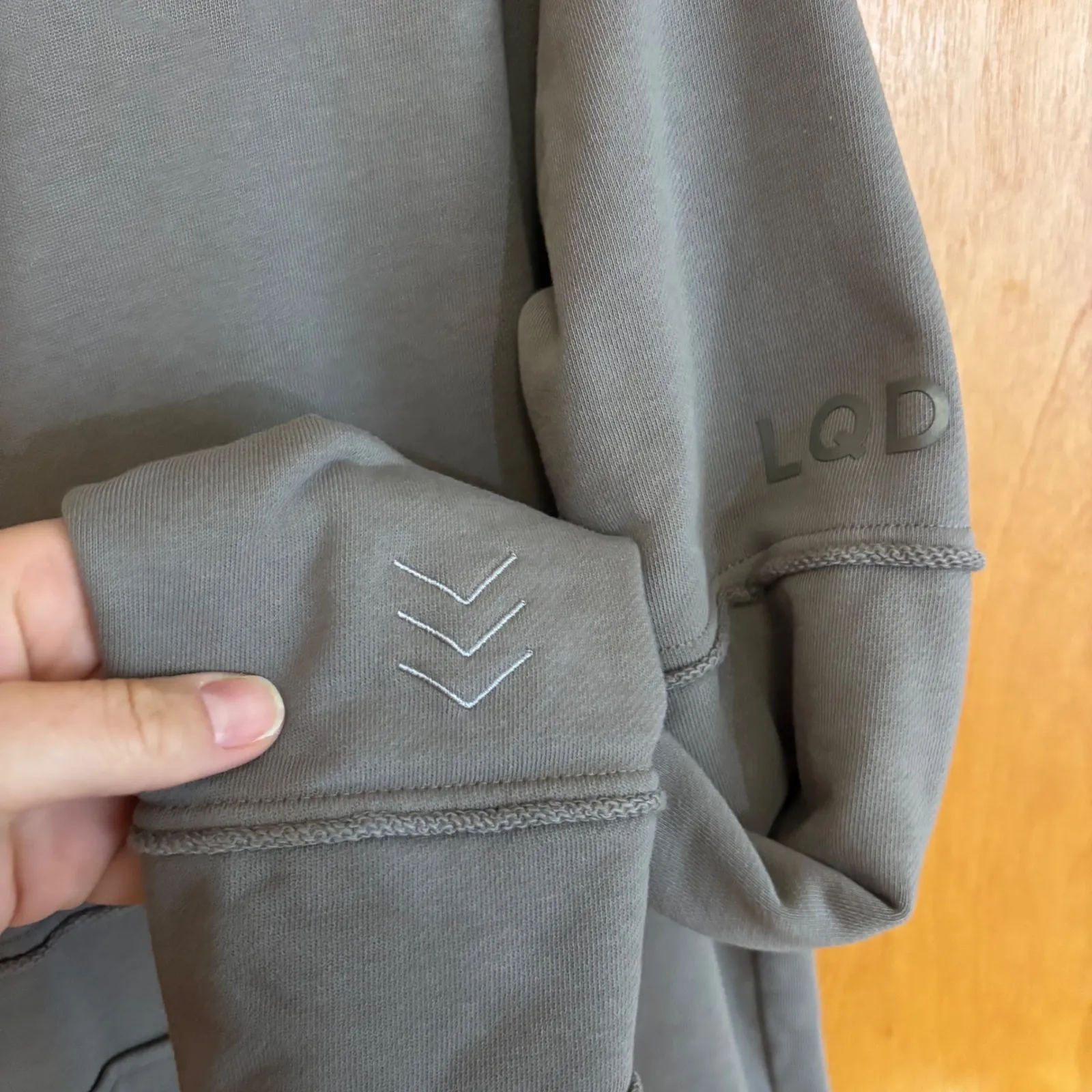 LQD MDM Pocket Crewneck Sweatshirt Gray Womens Medium Raw Hem Detail - Image 3