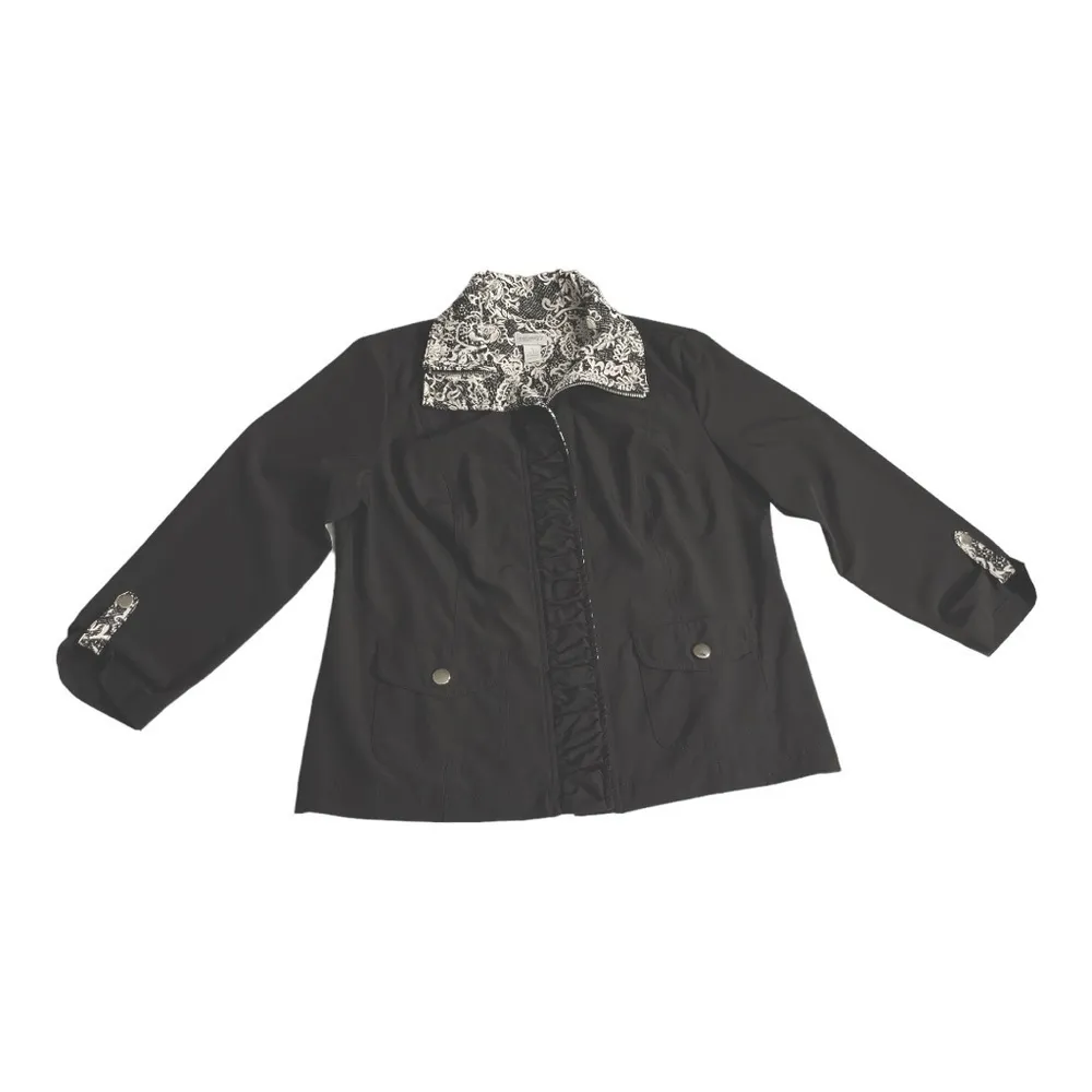 CHICOS Zenergy Women's Size 1 or US 8
Neema Jacket Alice Print Trim W/ Pockets - Image 8