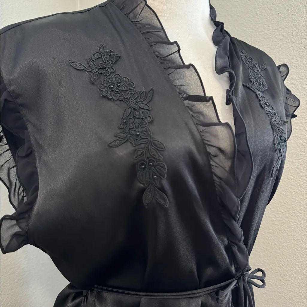 Intimo Donatella Robe Black Floral Ruffle‎ Trim Short Sleeve Lingerie Medium - Image 8