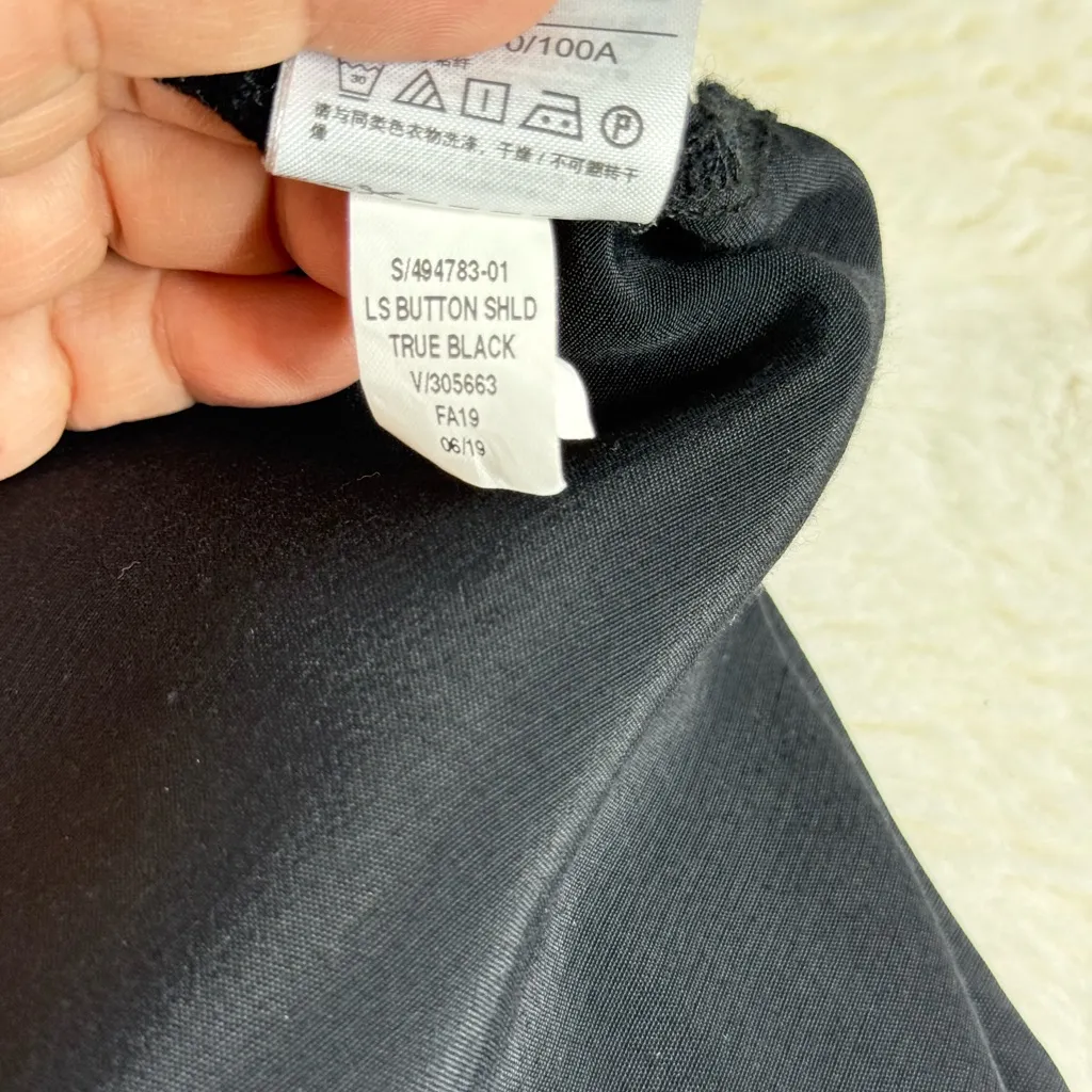 GAP Classic Black Blouse - Image 7