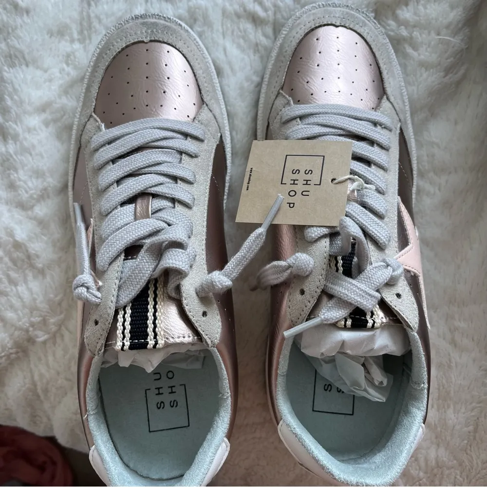 Altar'd State NEW Altar’d State Rose Gold Paz Star Sneakers Size 8.5 - Image 5