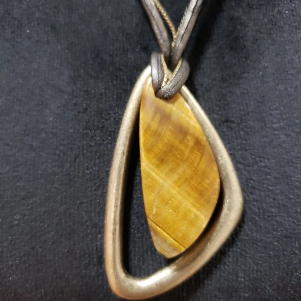 Women Fashion Abstract Triangular Bezel Fossil Pendant Necklace w/ Lobster Clasp Yellow - Image 3