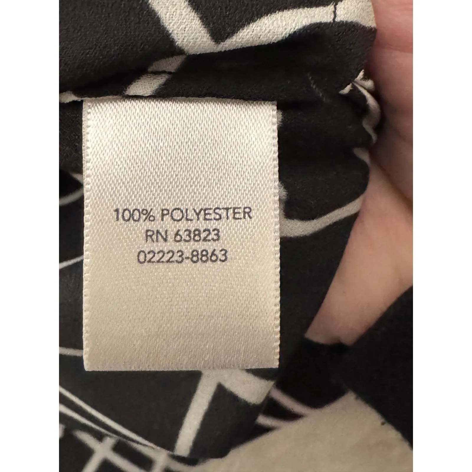 Christopher & Banks Black White Plaid Print Long Sleeve V Neck Tunic Top Size L - Image 5