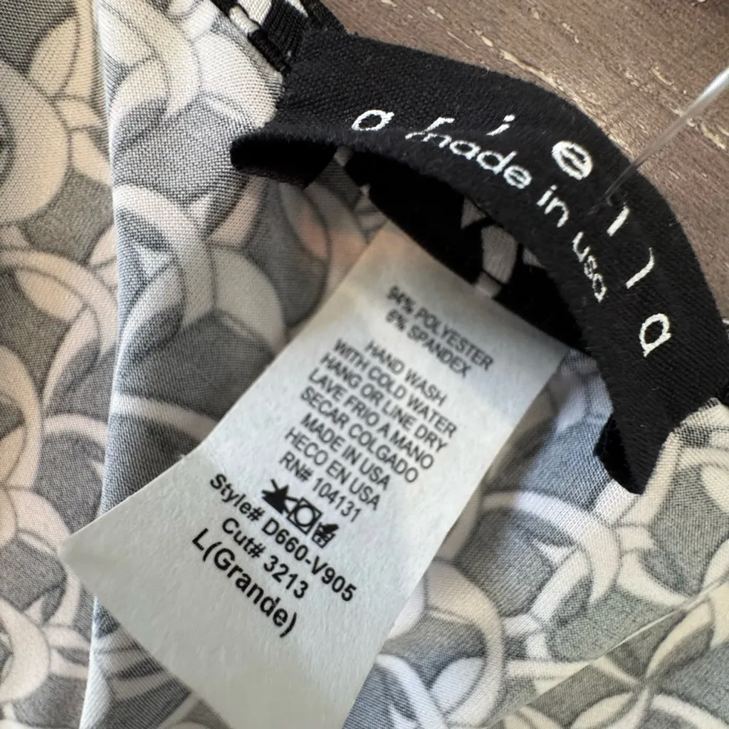 Black and White Patterned Long Sleeve Zip Plunge Dress sz L - Image 10