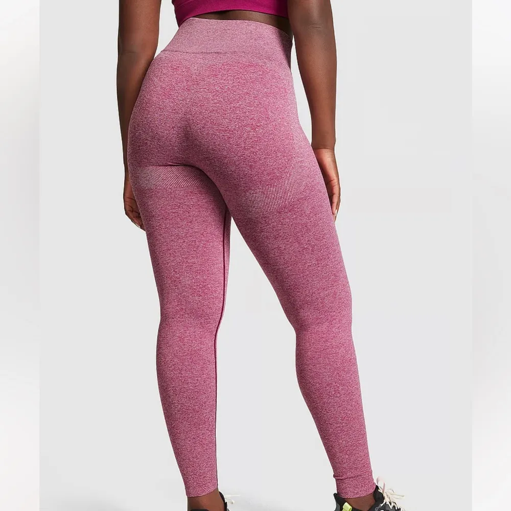 PINK Victoria’s Secret Seamless Classic Legging‎ - Image 4