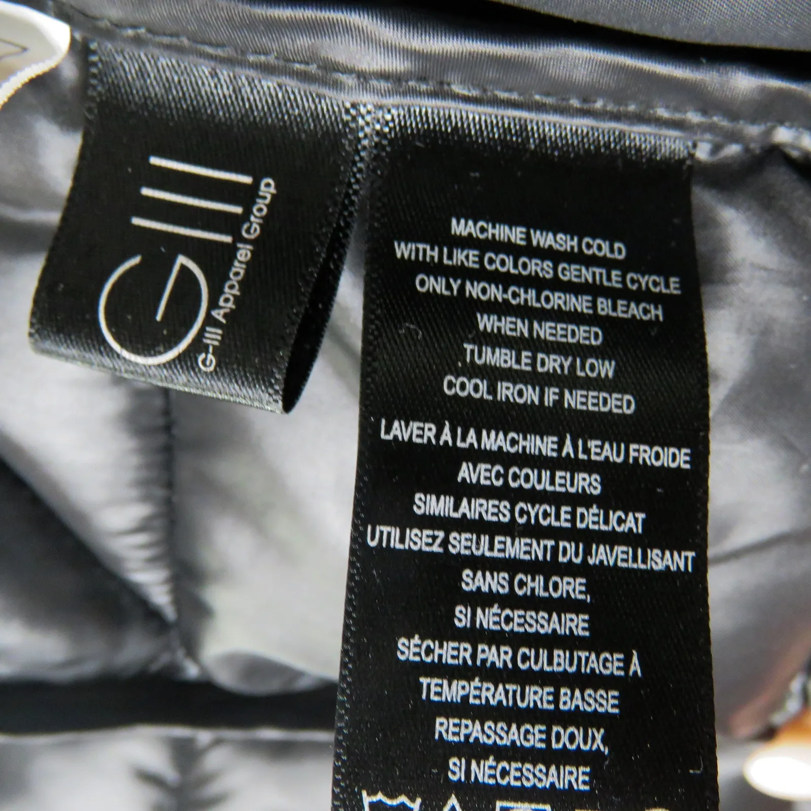 Kenneth Cole Black Quilted Puffer Coat Small Classic - Image 7