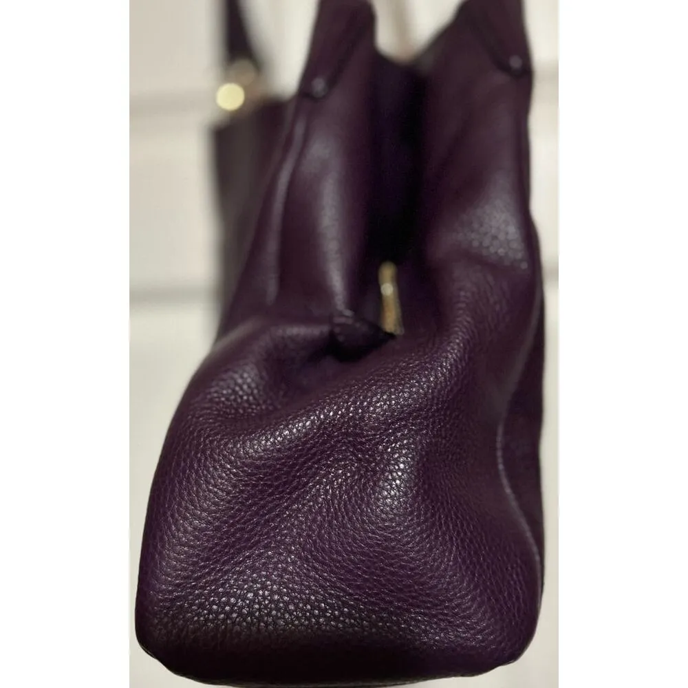 Coach Leather Purple Pebble Hobo Shoulder Bag Gold Zippers Chain Purple Interior - Image 4